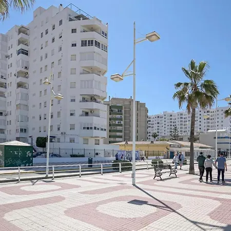 Valdelagrana: Primera Linea De Playa.